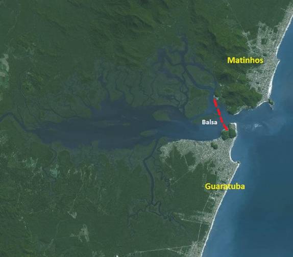 Foto de satélite da Baía de Guaratuba, a segunda maior do Paraná, entre os municípios de Guaratuba e Matinhos. Como ainda não há ponte, o remédio é fazer a travessia de balsa